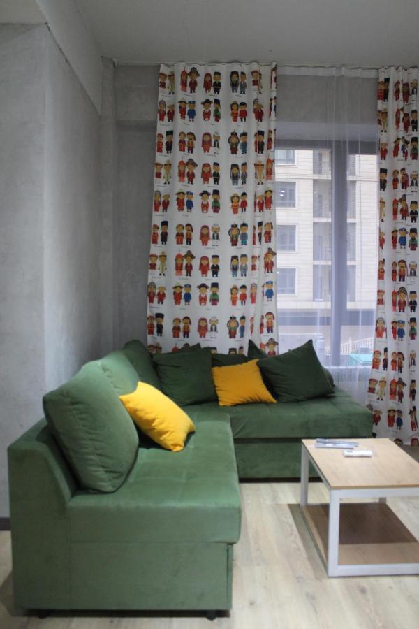 Izzzi Hostel Biszkek Zewnętrze zdjęcie