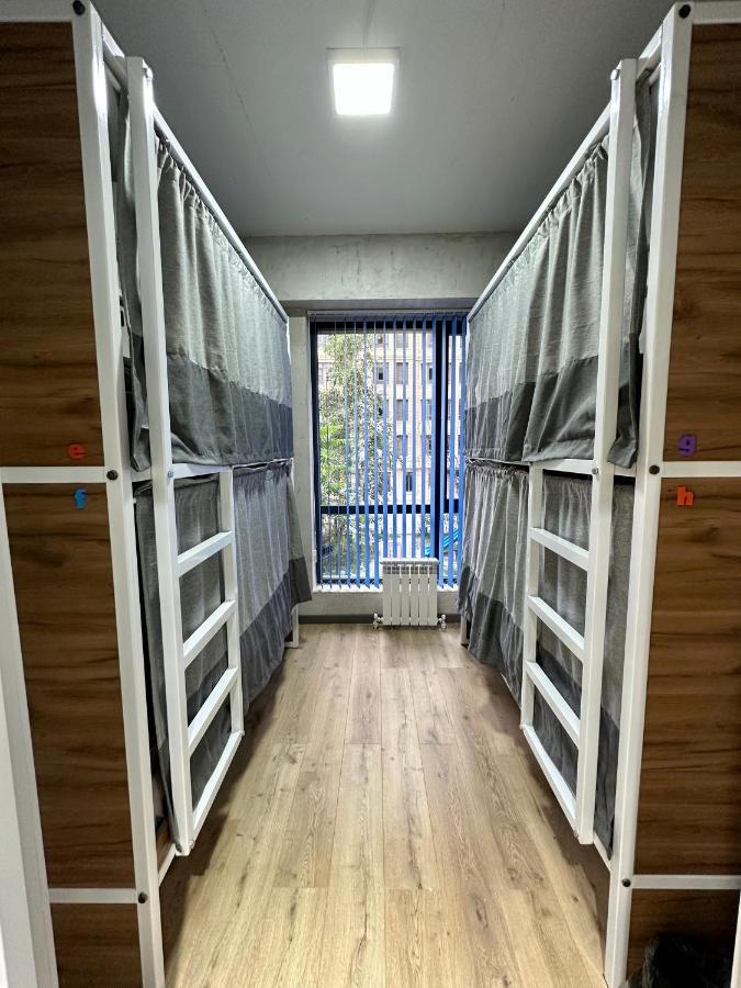 Izzzi Hostel Biszkek Zewnętrze zdjęcie